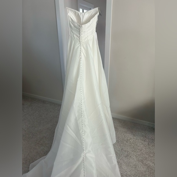 NEW NWT Essence of Australia White Strapless Full Bridal Wedding Gown Dress 8 - Picture 7 of 8